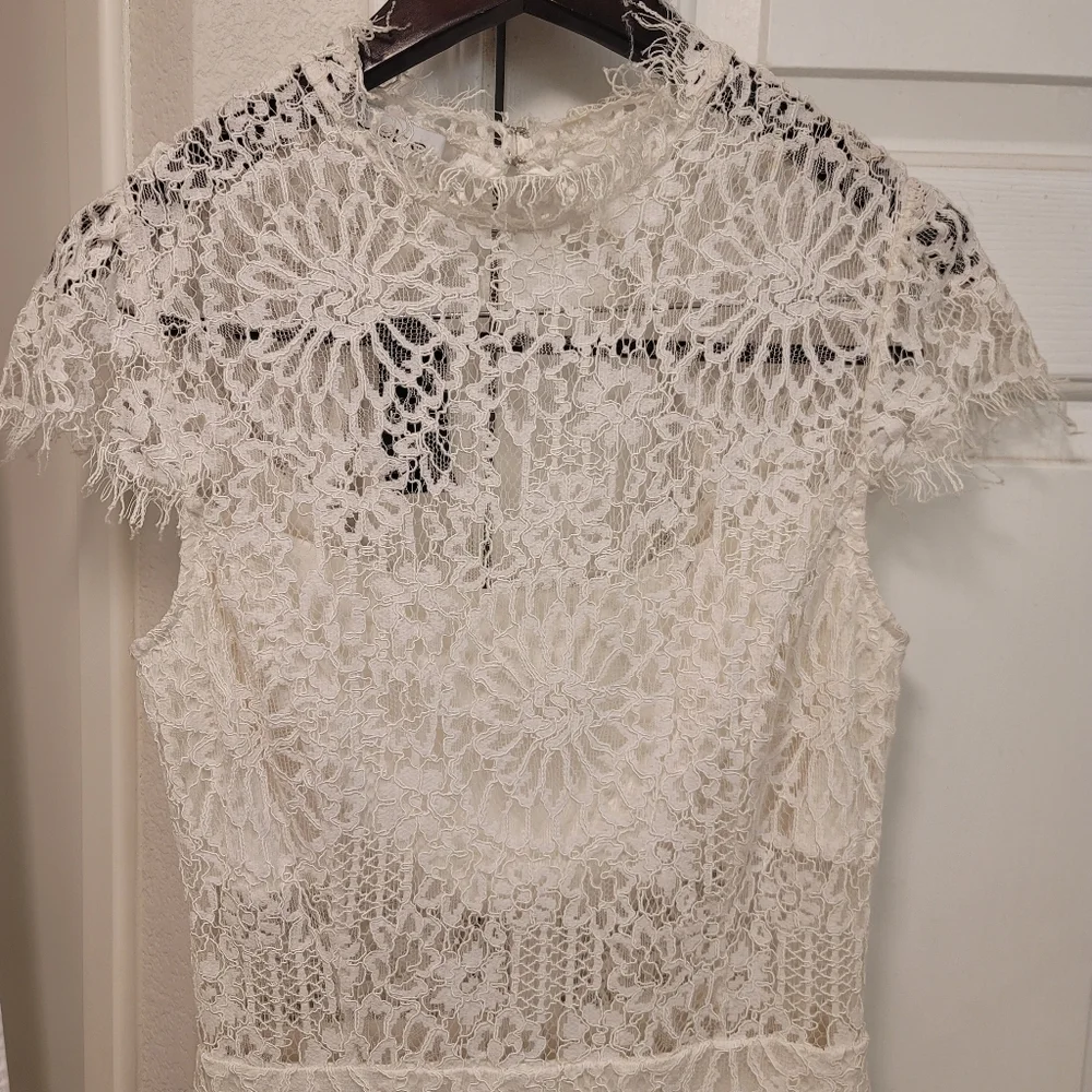 NWT BEBE JESSIE WHITE LACE MOCK NECK DRESS $139 SIZE 6 - Picture 13 of 15